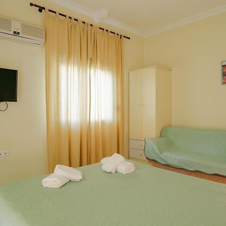 Malasi Apartments Ksamil Eksteriør billede